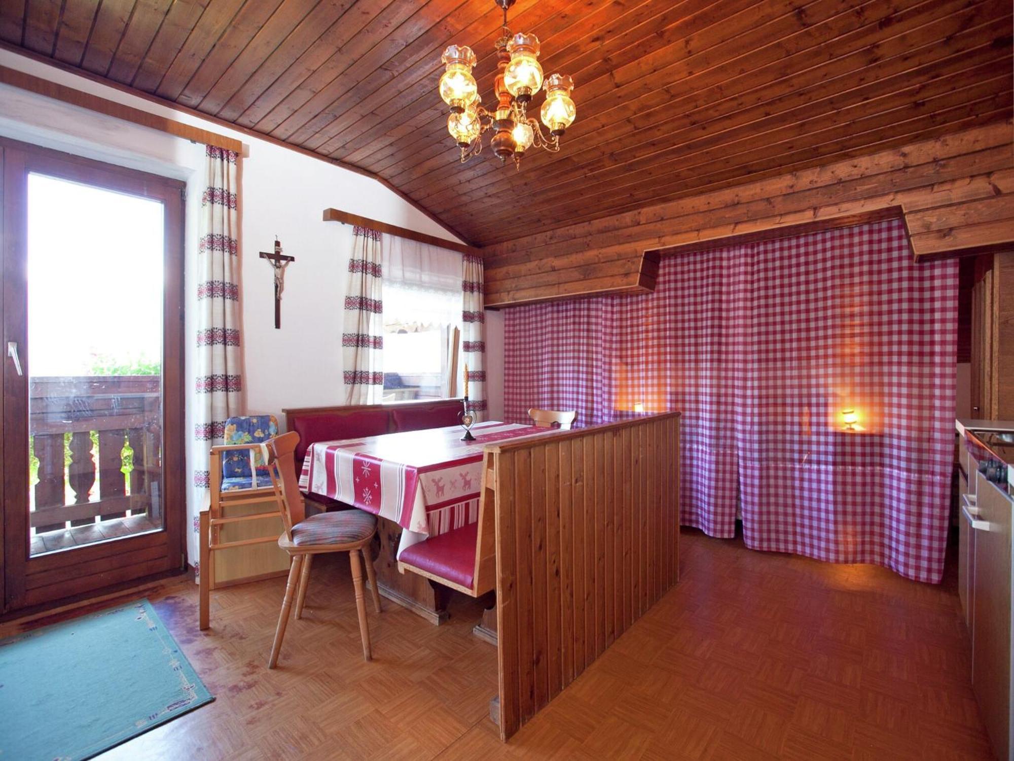 Cozy Apartment in Sankt Johann im Pongau near Ski Area Wagrain Bagian luar foto